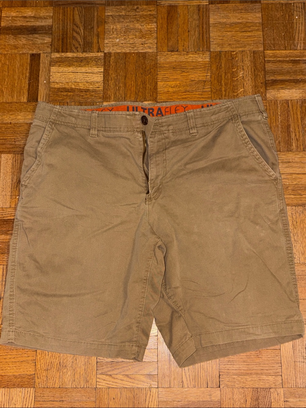 Urban Pipeline Men's Tan Flat Shorts